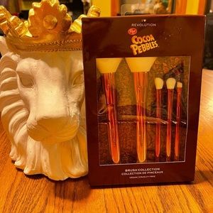 Coco Pebbles makeup revolution brush set